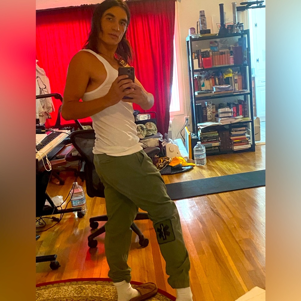 Meet your Posher, Posh